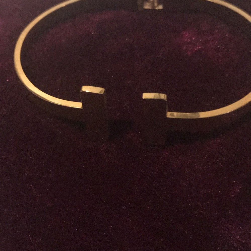 Ring - Picture 5 of 5